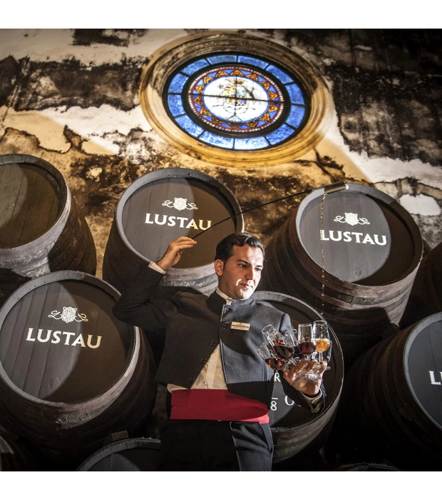 Бренди хересный Emilio Lustau Solera Reserva 3 л 40% купить