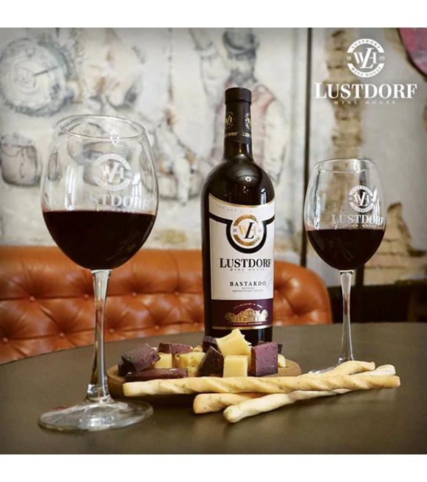 Вино Lustdorf Bastardo червоне напівсолодке 0,75л 9-13 % в Україні