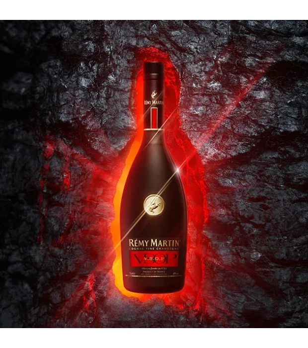 Коньяк Remy Martin VSOP 0,7 л 40% в подарочной упаковке в Украине