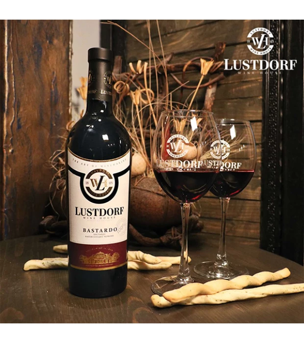 Вино Lustdorf Bastardo червоне напівсолодке 0,75л 9-13 % купити