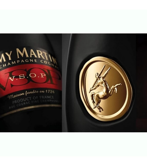 Коньяк Remy Martin VSOP 0,5 л 40% в подарочной упаковке в Украине