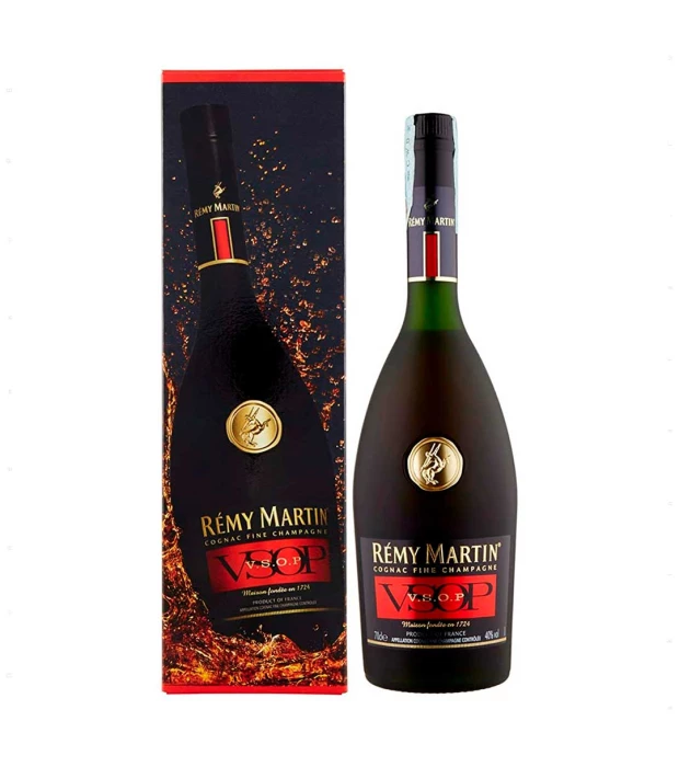 Коньяк Remy Martin VSOP 0,7 л 40% в подарочной упаковке