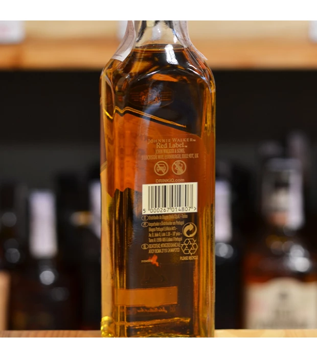 Виски Johnnie Walker Red Label выдержка 4 года 1 л 40% купить